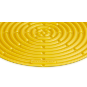 Le Creuset Nectar Silicone Round Cool Tool